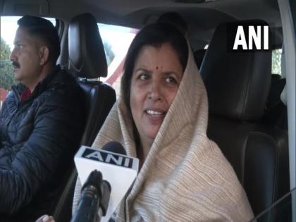 Himachal CM designate Sukhwinder Singh Sukhu's wife thanks people for supporting Congress | Himachal CM designate Sukhwinder Singh Sukhu's wife thanks people for supporting Congress Himachal CM designate Sukhwinder Singh Sukhu's wife thanks people for supporting Congress | Himachal CM designate Sukhwinder Singh Sukhu's wife thanks people for supporting Congress