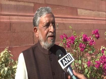 Sushil Modi urges Centre to ban Rs 2,000 note, cites 'illegitimate' usage | Sushil Modi urges Centre to ban Rs 2,000 note, cites 'illegitimate' usage