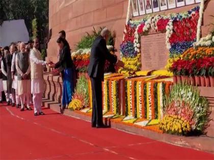 Vice President Dhankhar, PM Modi pay floral tributes to victims of 2001 Parliament attack | Vice President Dhankhar, PM Modi pay floral tributes to victims of 2001 Parliament attack Vice President Dhankhar, PM Modi pay floral tributes to victims of 2001 Parliament attack | Vice President Dhankhar, PM Modi pay floral tributes to victims of 2001 Parliament attack