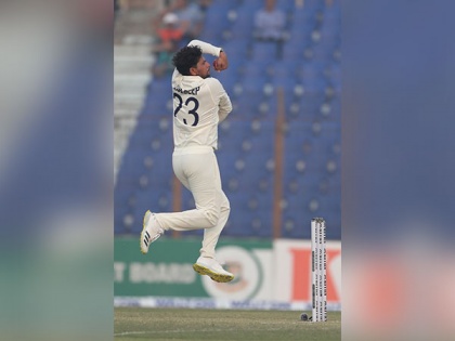 India in driver's seat in first Test against Bangladesh, lead by 271 runs after fiery spells from Siraj, Kuldeep | India in driver's seat in first Test against Bangladesh, lead by 271 runs after fiery spells from Siraj, Kuldeep