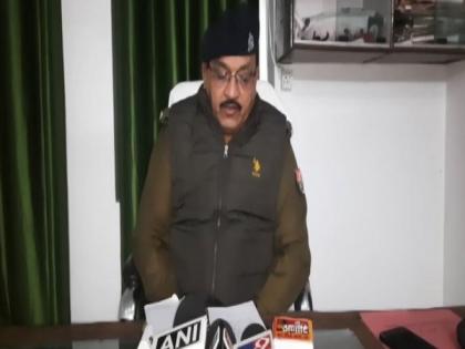 Uttar Pradesh: Pregnant woman beaten by local goons, investigation underway | Uttar Pradesh: Pregnant woman beaten by local goons, investigation underway Uttar Pradesh: Pregnant woman beaten by local goons, investigation underway | Uttar Pradesh: Pregnant woman beaten by local goons, investigation underway