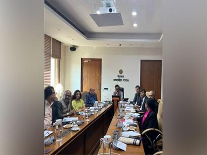 5-member public grievance delegation visits MP, draws roadmap for collaboration with state | 5-member public grievance delegation visits MP, draws roadmap for collaboration with state 5-member public grievance delegation visits MP, draws roadmap for collaboration with state | 5-member public grievance delegation visits MP, draws roadmap for collaboration with state