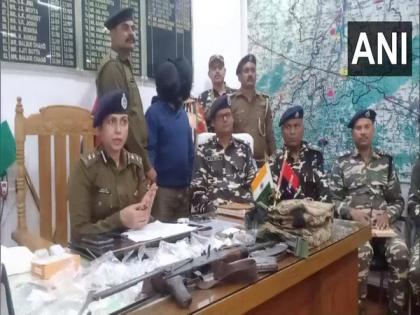 Naxal with Rs 10 lakh bounty arrested in Bihar | Naxal with Rs 10 lakh bounty arrested in Bihar Naxal with Rs 10 lakh bounty arrested in Bihar | Naxal with Rs 10 lakh bounty arrested in Bihar
