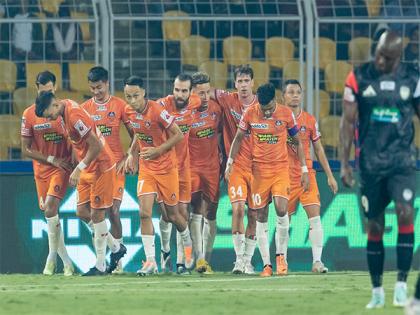 FC Goa edge past NorthEast United FC 2-1 to extend their season's woes | FC Goa edge past NorthEast United FC 2-1 to extend their season's woes