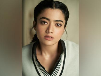 Rashmika Mandanna thanks director Devi Sri Prasad for 'Pushpa' song 'Saami Saami' | Rashmika Mandanna thanks director Devi Sri Prasad for 'Pushpa' song 'Saami Saami' Rashmika Mandanna thanks director Devi Sri Prasad for 'Pushpa' song 'Saami Saami' | Rashmika Mandanna thanks director Devi Sri Prasad for 'Pushpa' song 'Saami Saami'