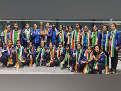 FIH Women's Nations Cup winning Team India receives warm welcome in Delhi | FIH Women's Nations Cup winning Team India receives warm welcome in Delhi