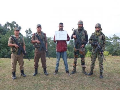 ULFA (I) active cadre apprehended by Assam Rifles from Arunachal Pradesh | ULFA (I) active cadre apprehended by Assam Rifles from Arunachal Pradesh