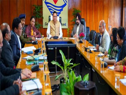 CM Dhami held meeting at Secretariat over booster dose campaign installation | CM Dhami held meeting at Secretariat over booster dose campaign installation