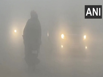 Dense layer of Fog , low visibility engulf North India | Dense layer of Fog , low visibility engulf North India
