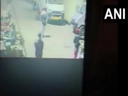 Five-year-old kidnapped, raped in North Delhi, police release CCTV footage showing the abduction | Five-year-old kidnapped, raped in North Delhi, police release CCTV footage showing the abduction Five-year-old kidnapped, raped in North Delhi, police release CCTV footage showing the abduction | Five-year-old kidnapped, raped in North Delhi, police release CCTV footage showing the abduction