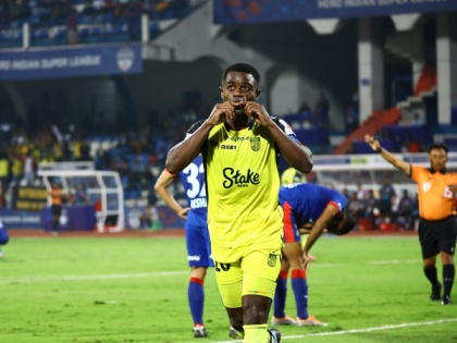 ISL: Hyderabad FC thump Bengaluru FC 3-0 to go top of table | ISL: Hyderabad FC thump Bengaluru FC 3-0 to go top of table