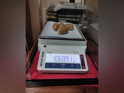 Customs seize gold worth Rs 44 lakhs at Kochi airport | Customs seize gold worth Rs 44 lakhs at Kochi airport Customs seize gold worth Rs 44 lakhs at Kochi airport | Customs seize gold worth Rs 44 lakhs at Kochi airport