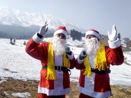 Christmas celebrated with religious fervour across Kashmir | Christmas celebrated with religious fervour across Kashmir