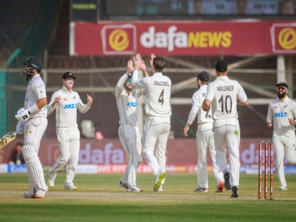 Records fall on opening day as Karachi witnesses men's Test cricket first | Records fall on opening day as Karachi witnesses men's Test cricket first
