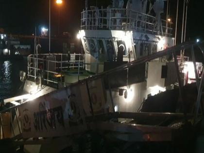 Pakistani boat with arms, ammunition, narcotics apprehended by Indian Coast Guard and Gujarat ATS | Pakistani boat with arms, ammunition, narcotics apprehended by Indian Coast Guard and Gujarat ATS Pakistani boat with arms, ammunition, narcotics apprehended by Indian Coast Guard and Gujarat ATS | Pakistani boat with arms, ammunition, narcotics apprehended by Indian Coast Guard and Gujarat ATS