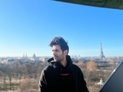 Kartik Aaryan shares glimpses from his solo trip to Paris | Kartik Aaryan shares glimpses from his solo trip to Paris