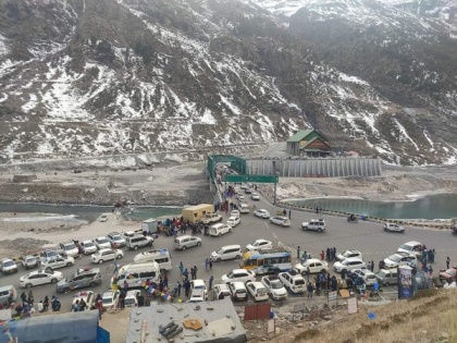 Tourists throng hill stations in Himachal Pradesh ahead of New Year: IMD | Tourists throng hill stations in Himachal Pradesh ahead of New Year: IMD