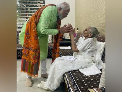 Congress Chief Mallikarjun Kharge condoles death of PM Modi's mother | Congress Chief Mallikarjun Kharge condoles death of PM Modi's mother Congress Chief Mallikarjun Kharge condoles death of PM Modi's mother | Congress Chief Mallikarjun Kharge condoles death of PM Modi's mother