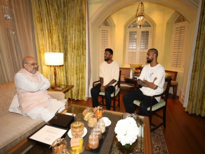 Hardik Pandya meets Home Minister Amit Shah ahead of Sri Lanka series | Hardik Pandya meets Home Minister Amit Shah ahead of Sri Lanka series