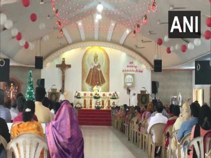 People across country pray, party, celebrate to ring in New Year | People across country pray, party, celebrate to ring in New Year People across country pray, party, celebrate to ring in New Year | People across country pray, party, celebrate to ring in New Year