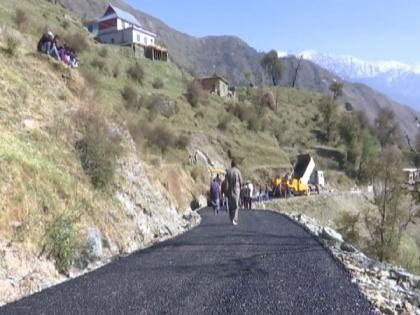 Locals of Rajouri thank Government for providing road connectivity first time | Locals of Rajouri thank Government for providing road connectivity first time