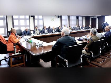UP CM Yogi Adityanath holds review meeting on Covid-19 | UP CM Yogi Adityanath holds review meeting on Covid-19 UP CM Yogi Adityanath holds review meeting on Covid-19 | UP CM Yogi Adityanath holds review meeting on Covid-19