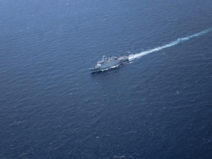 US warship sails through Taiwan Strait | US warship sails through Taiwan Strait