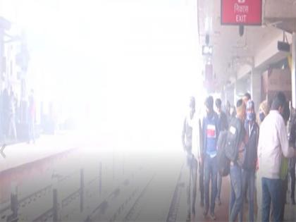 Varanasi: Dense fog, cold waves engulfs city; several trains running late | Varanasi: Dense fog, cold waves engulfs city; several trains running late