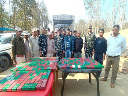 Assam Police, CRPF seize heroin worth Rs 16 crore from Karbi Anglong district; 2 held | Assam Police, CRPF seize heroin worth Rs 16 crore from Karbi Anglong district; 2 held Assam Police, CRPF seize heroin worth Rs 16 crore from Karbi Anglong district; 2 held | Assam Police, CRPF seize heroin worth Rs 16 crore from Karbi Anglong district; 2 held
