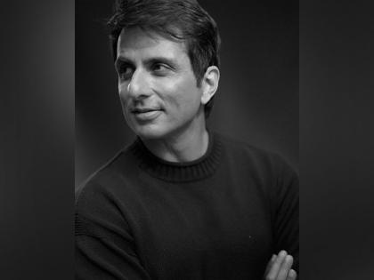 Sonu Sood 'humbled' by heartwarming compliment from Indian Army | Sonu Sood 'humbled' by heartwarming compliment from Indian Army Sonu Sood 'humbled' by heartwarming compliment from Indian Army | Sonu Sood 'humbled' by heartwarming compliment from Indian Army