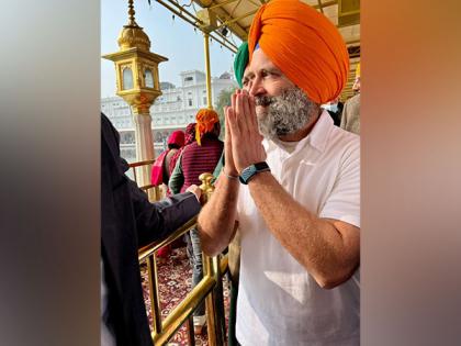 Amritsar: Rahul Gandhi visits Sri Harmandir Sahib as Bharat Jodo Yatra enters Punjab | Amritsar: Rahul Gandhi visits Sri Harmandir Sahib as Bharat Jodo Yatra enters Punjab