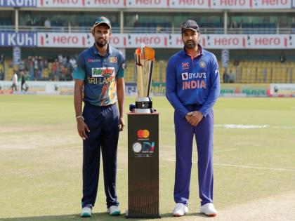 Sri Lanka skipper Dasun Shanaka wins toss, opts to bat against India in 2nd ODI | Sri Lanka skipper Dasun Shanaka wins toss, opts to bat against India in 2nd ODI