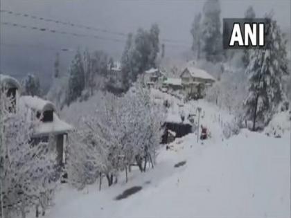 4 national highways blocked due to snowfall in Himachal Pradesh | 4 national highways blocked due to snowfall in Himachal Pradesh