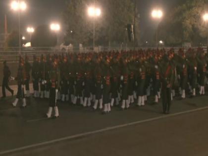 Armed forces conduct rehearsals in Delhi ahead of Republic Day Parade | Armed forces conduct rehearsals in Delhi ahead of Republic Day Parade