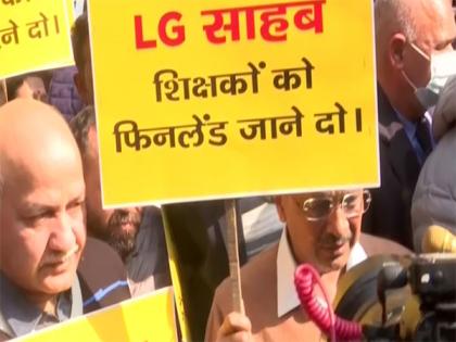 AAP vs LG: Kejriwal leads protest march over teachers' Finland tour | AAP vs LG: Kejriwal leads protest march over teachers' Finland tour