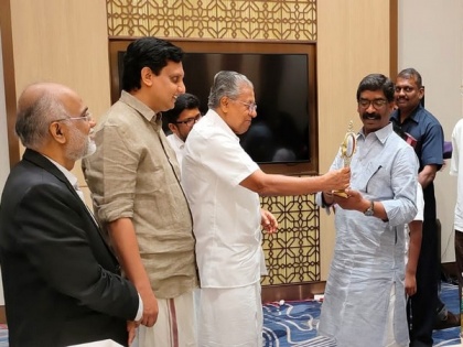 Jharkhand CM meets Kerala counterpart, urges for cooperation in state's tourism | Jharkhand CM meets Kerala counterpart, urges for cooperation in state's tourism