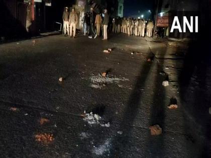 Scuffle over buying meat from shopkeeper leads to stone pelting in UP's Aligarh; 2 injured | Scuffle over buying meat from shopkeeper leads to stone pelting in UP's Aligarh; 2 injured