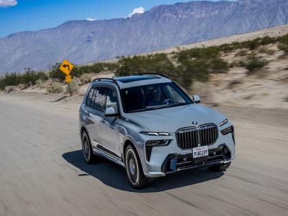 This is Forwardism: The New BMW X7 | This is Forwardism: The New BMW X7