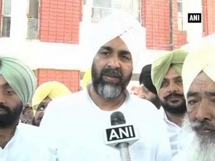 Manpreet Singh Badal quits Congress, joins BJP | Manpreet Singh Badal quits Congress, joins BJP