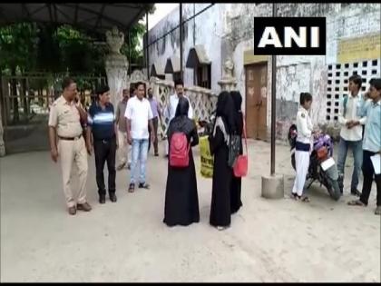 Moradabad college builds changing room where female students can remove burqa before entering | Moradabad college builds changing room where female students can remove burqa before entering