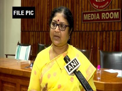 Kerala Higher Edu Minister R Bindu announces maternity leave of 60 days for women above 18 years | Kerala Higher Edu Minister R Bindu announces maternity leave of 60 days for women above 18 years Kerala Higher Edu Minister R Bindu announces maternity leave of 60 days for women above 18 years | Kerala Higher Edu Minister R Bindu announces maternity leave of 60 days for women above 18 years