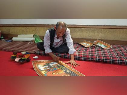 Rare painting techniques by Odisha Pattachitra artist stirs interest | Rare painting techniques by Odisha Pattachitra artist stirs interest
