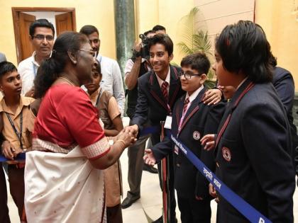 2023 Opened with Sapphire Learners Pledging to Recapitulate Social Responsibility | 2023 Opened with Sapphire Learners Pledging to Recapitulate Social Responsibility
