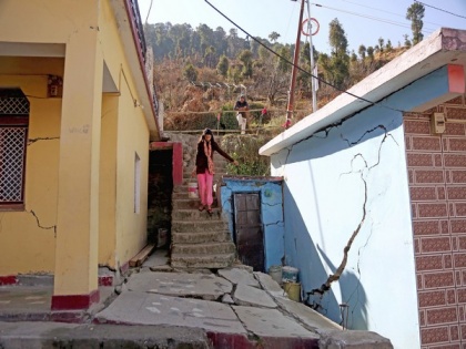 Sinking Joshimath: Uttarakhand govt to provide heaters to affected families | Sinking Joshimath: Uttarakhand govt to provide heaters to affected families