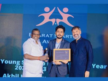 Dr Akhil J Madhu Received The Young Startup Leader Award at a Prestigious Event Held In Bangalore On National Startup Day 2023 | Dr Akhil J Madhu Received The Young Startup Leader Award at a Prestigious Event Held In Bangalore On National Startup Day 2023