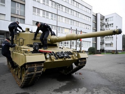Germany ready to let Poland send Leopard tanks to Ukraine | Germany ready to let Poland send Leopard tanks to Ukraine