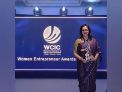Dr Sujata Seshadrinathan receives Women's Entrepreneur of the Year award for the SAARC region | Dr Sujata Seshadrinathan receives Women's Entrepreneur of the Year award for the SAARC region