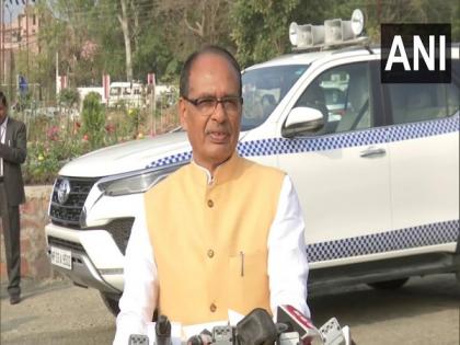 Digvijaya Singh's remark: "Congress' DNA is in favour of Pakistan," says Madhya Pradesh CM Chouhan | Digvijaya Singh's remark: "Congress' DNA is in favour of Pakistan," says Madhya Pradesh CM Chouhan