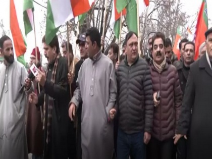 Srinagar: BJP stages march from Regal Chowk to Ghanta Ghar | Srinagar: BJP stages march from Regal Chowk to Ghanta Ghar