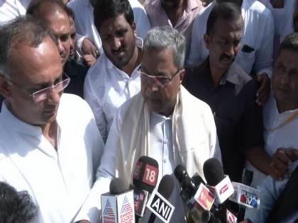 K'taka: Students evacuated from hostel over protests against bad food in Ballari | K'taka: Students evacuated from hostel over protests against bad food in Ballari K'taka: Students evacuated from hostel over protests against bad food in Ballari | K'taka: Students evacuated from hostel over protests against bad food in Ballari